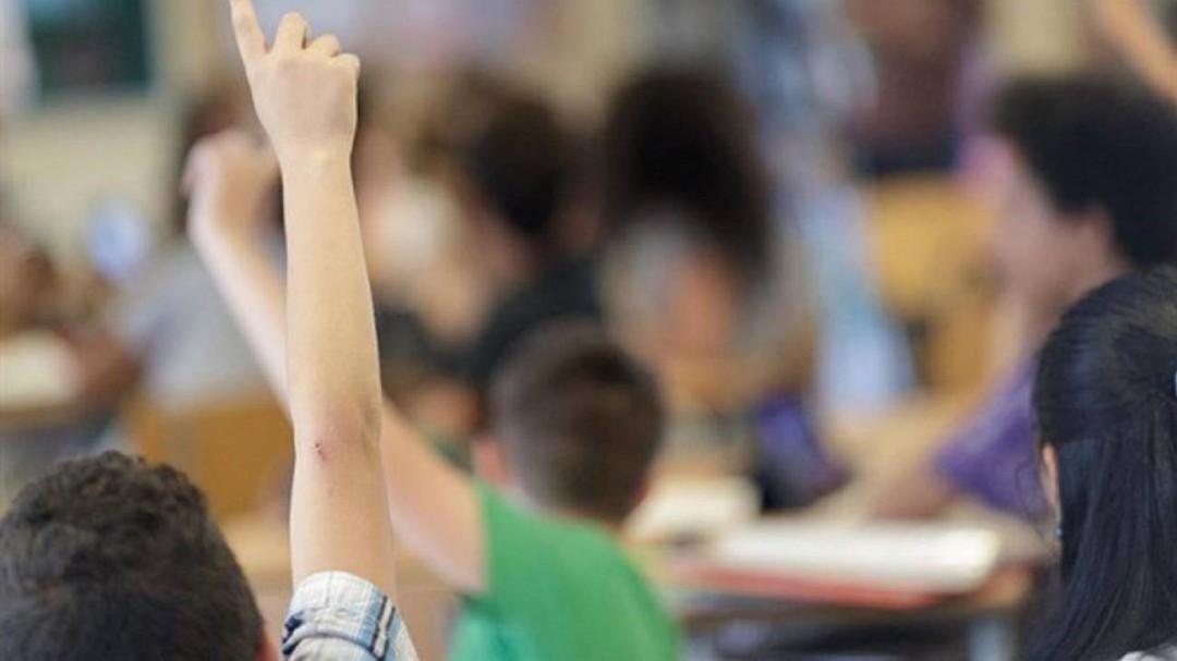 Los sindicatos piden medidas para conciliar y test masivos para la comunidad educativa