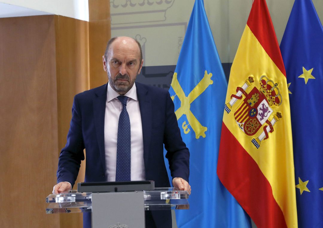 Cofiño afirmó el jueves que en la fase 1 no se podrá viajar a otro municipio para visitar a familiares. Cofiño afirmó el jueves que en la fase 1 no se podrá viajar a otro municipio para visitar a familiares.