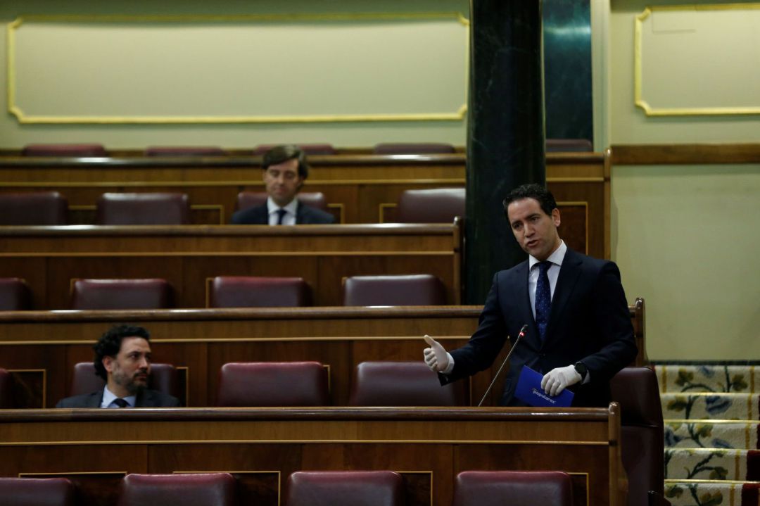 El diputado del PP Teodoro García Egea, interviniendo en la sesión de control al Ejecutivo celebrada este miércoles en el Congreso El diputado del PP Teodoro García Egea, interviniendo en la sesión de control al Ejecutivo celebrada este miércoles en el Congreso