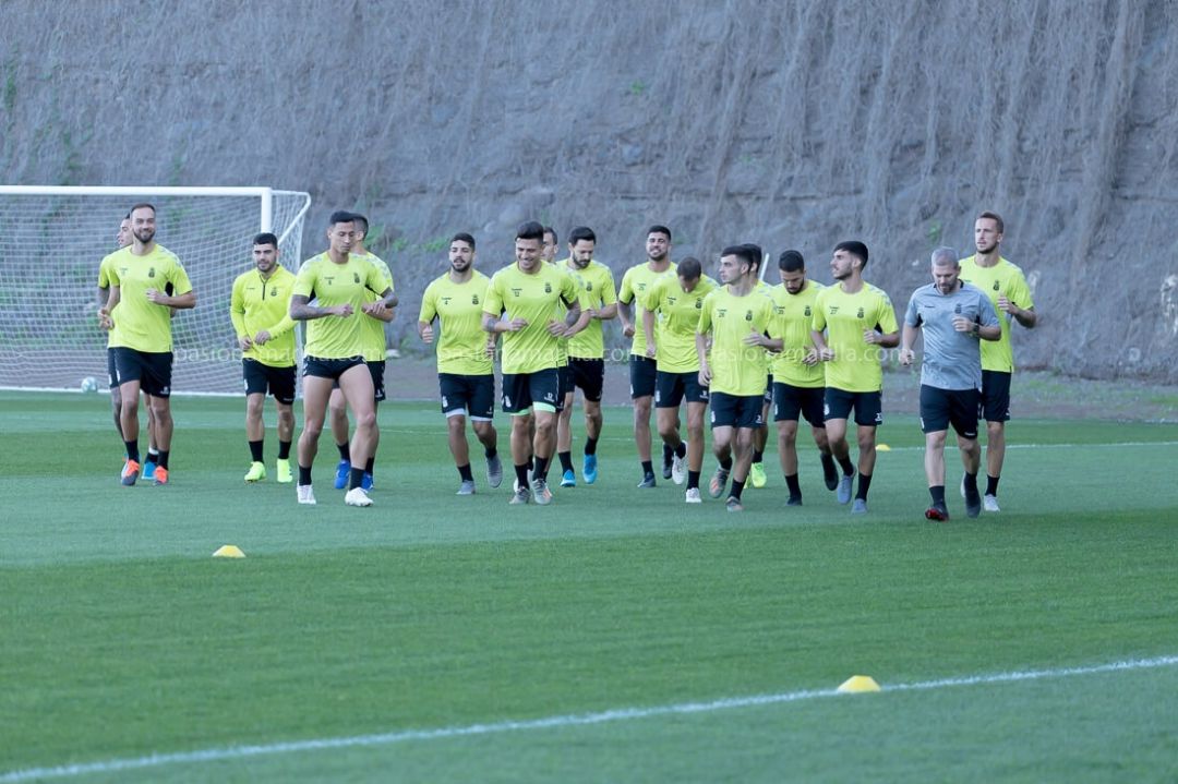 Entrenamiento del equipo. Entrenamiento del equipo.