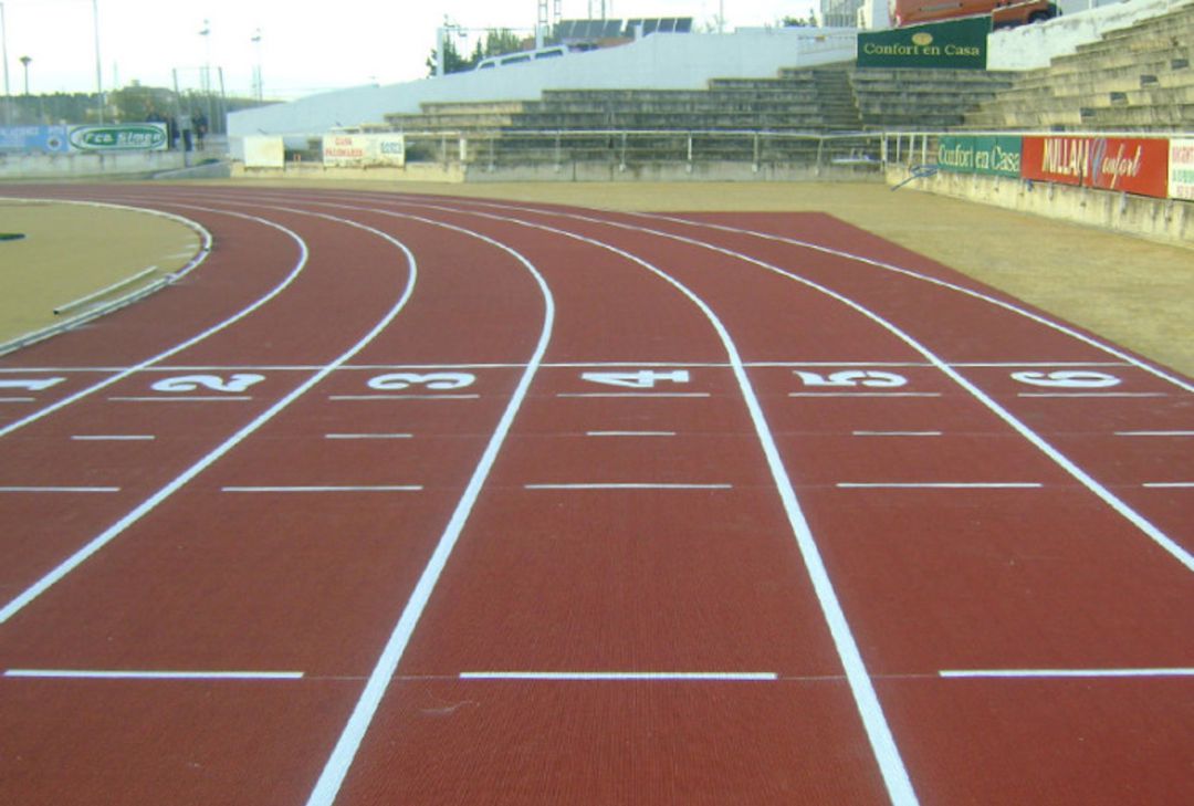 Pista de atletismo ubicada en el campo de fútbol de San Miguel Pista de atletismo ubicada en el campo de fútbol de San Miguel