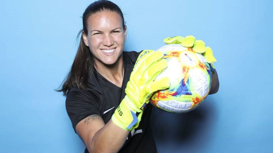 La jugadora brasileña seguirá un año más en Tenerife La jugadora brasileña seguirá un año más en Tenerife
