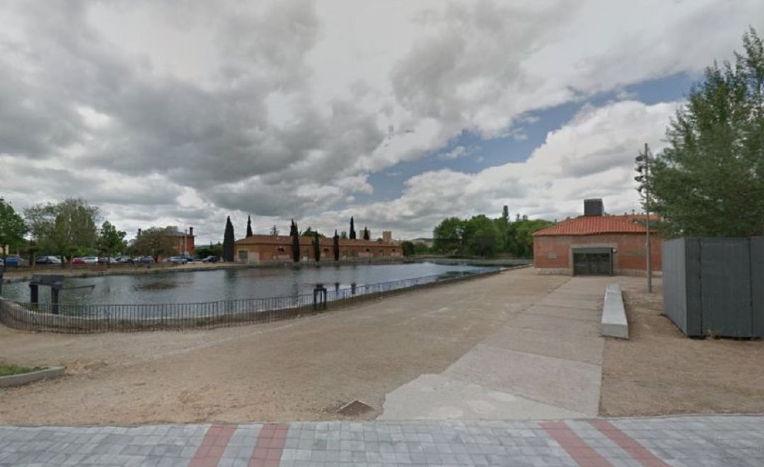 Zona de la Dársena del Canal de Castilla en Palencia Zona de la Dársena del Canal de Castilla en Palencia