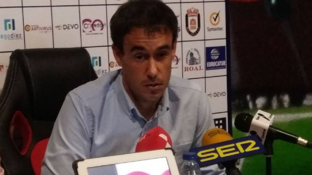 Jonathan Prado no seguirá en el Real Ávila