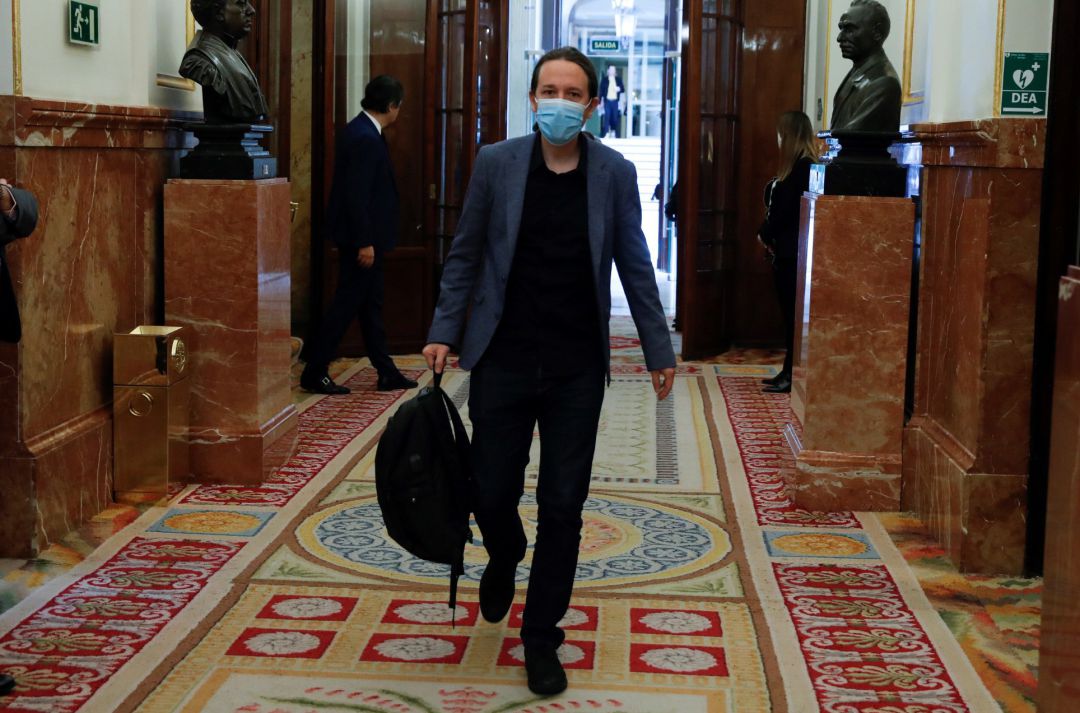 El líder de Podemos, Pablo Iglesias, a su llegada al pleno del Congreso. El líder de Podemos, Pablo Iglesias, a su llegada al pleno del Congreso.