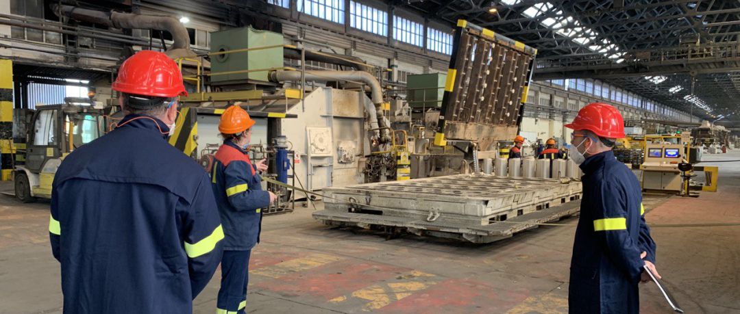 Visita de técnicos de Grupo Riesgo a la planta de Alcoa en A Coruña Visita de técnicos de Grupo Riesgo a la planta de Alcoa en A Coruña