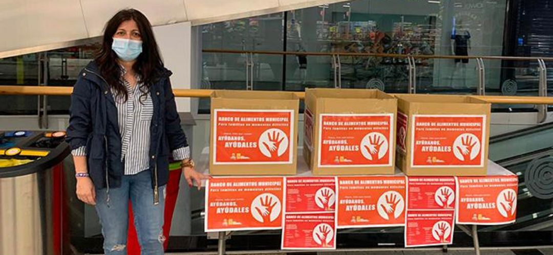 Los supermercados y centros comerciales, como es el caso del Plaza Éboli, también colaboran en la recogida Los supermercados y centros comerciales, como es el caso del Plaza Éboli, también colaboran en la recogida