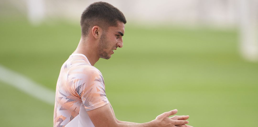 Ferrán Torres, durante un entrenamiento de esta semana con el Valencia Ferrán Torres, durante un entrenamiento de esta semana con el Valencia