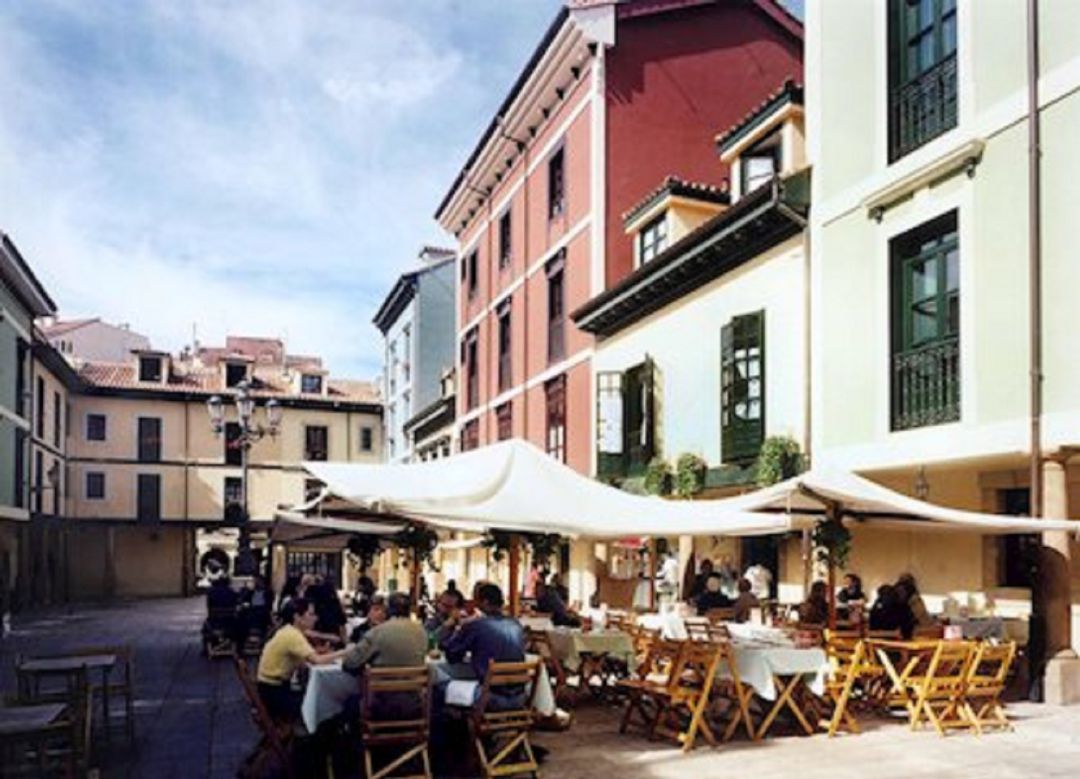 Imágen de archivo de una terraza en el Fontán Imágen de archivo de una terraza en el Fontán