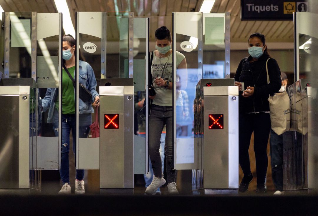 Usuaris del Metro de Barcelona Usuaris del Metro de Barcelona