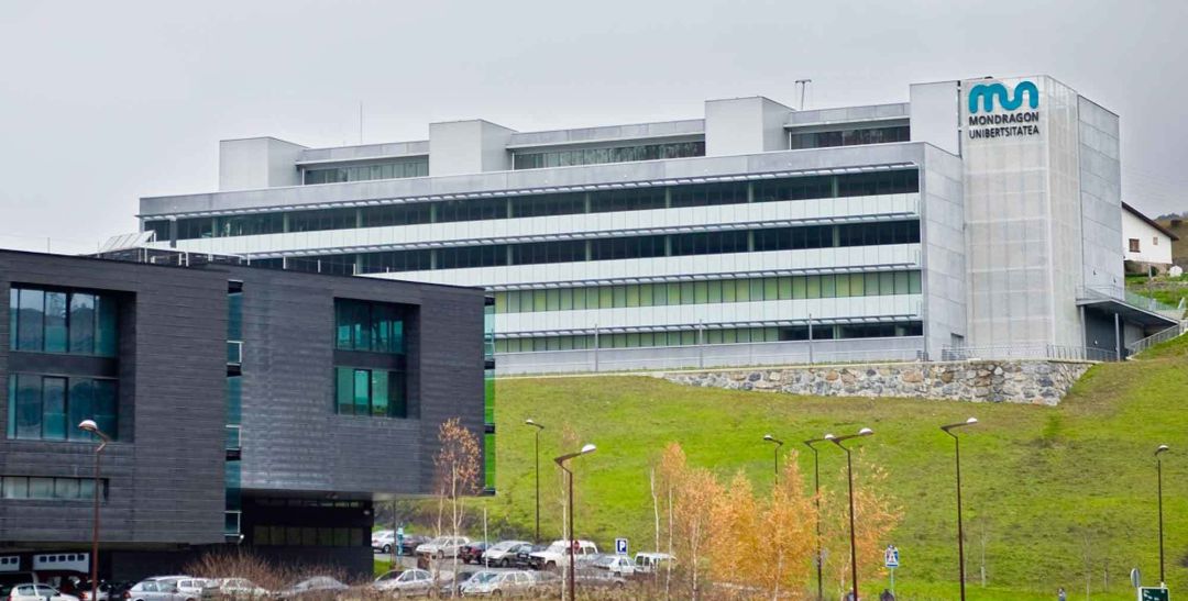 El objetivo de la iniciativa es que "nadie se quede sin estudiar en Mondragon Unibertsitatea por el impacto del coronavirus o por cualquier otro motivo económico", ha explicado esta institución académica en un comunicado El objetivo de la iniciativa es que "nadie se quede sin estudiar en Mondragon Unibertsitatea por el impacto del coronavirus o por cualquier otro motivo económico", ha explicado esta institución académica en un comunicado
