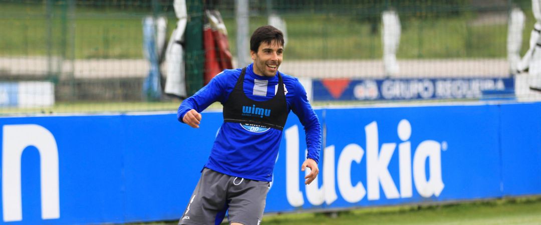 Eneko Bóveda, en un entrenamiento Eneko Bóveda, en un entrenamiento