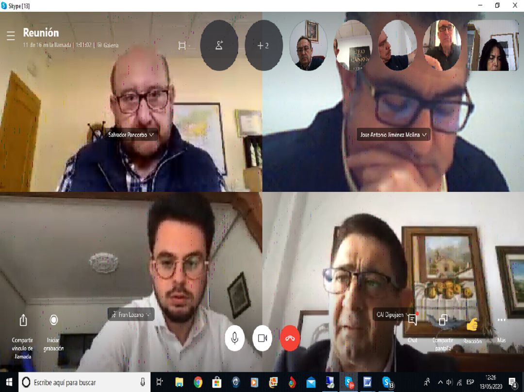 Momento de la reunión telemática entre presidente, diputado y empresarios Momento de la reunión telemática entre presidente, diputado y empresarios