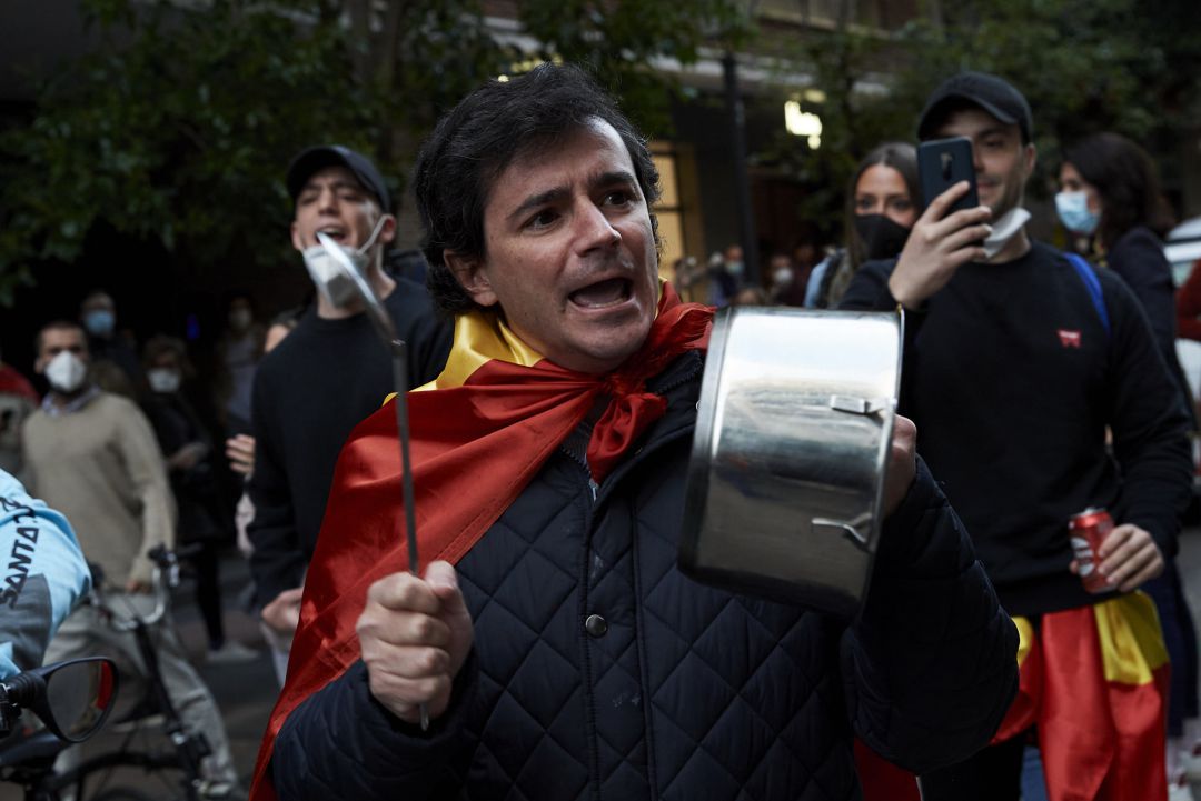 Protestantes en la cacerolada de Núñez de Balboa de este miércoles Protestantes en la cacerolada de Núñez de Balboa de este miércoles