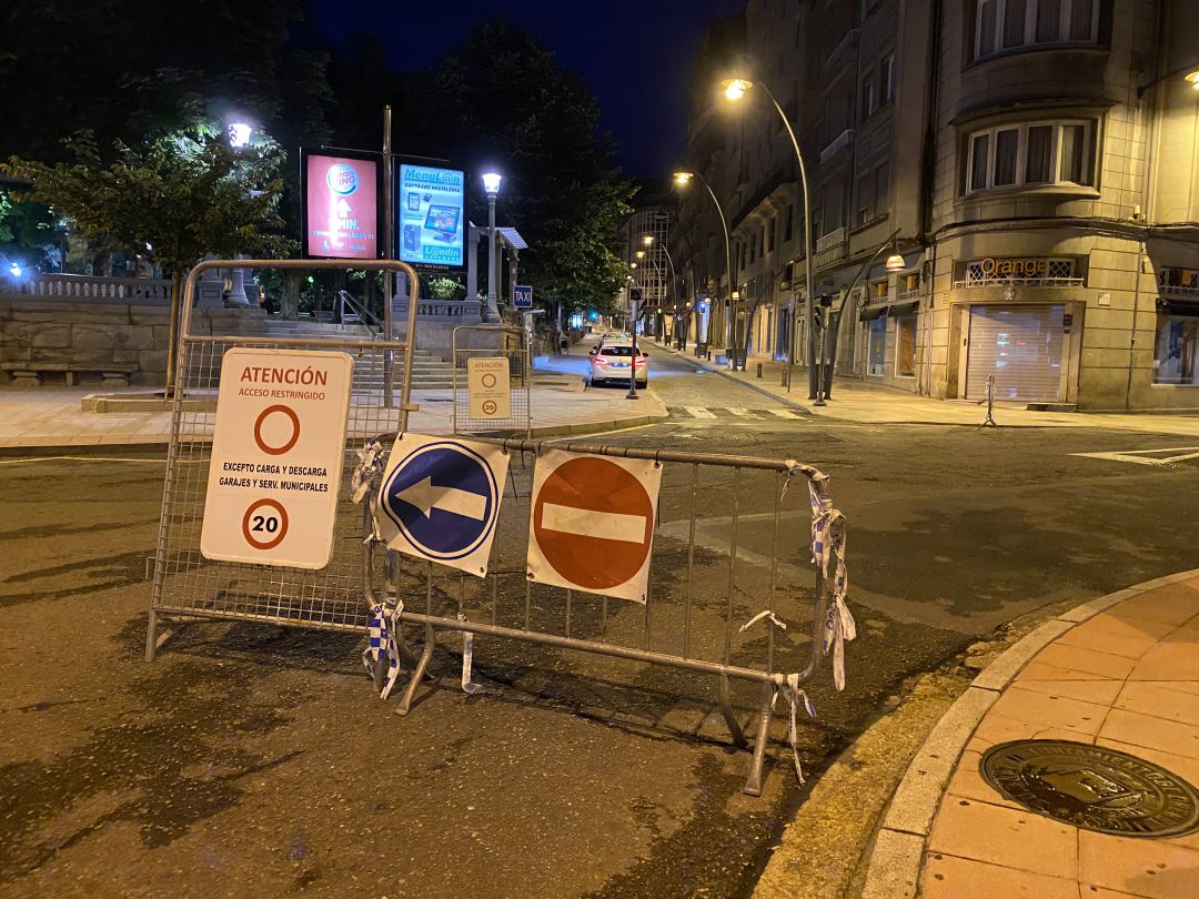 Dos vallas avisan a los conductores del nuevo estado de las vías Dos vallas avisan a los conductores del nuevo estado de las vías