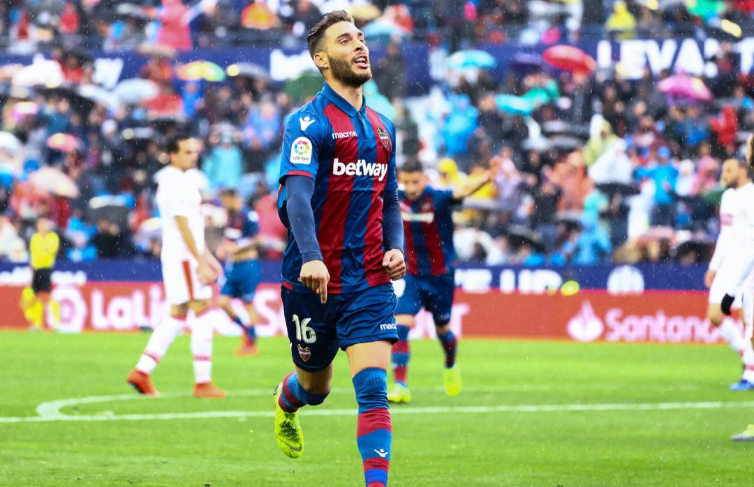 Rubén Rochina celebra un gol con el Levante Rubén Rochina celebra un gol con el Levante