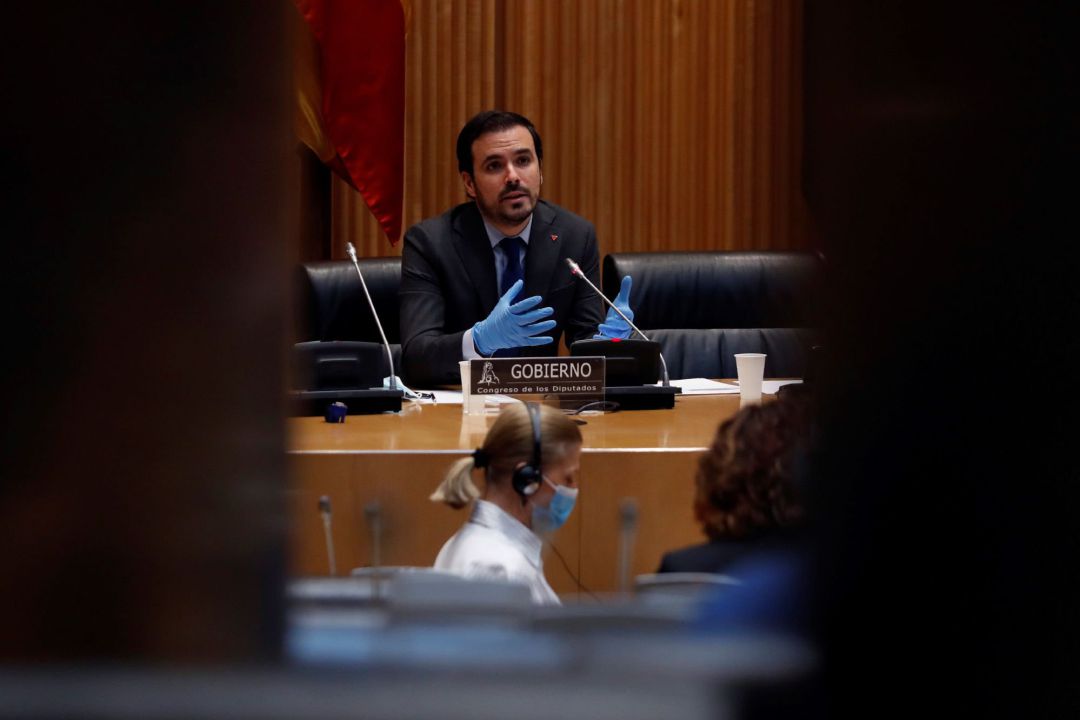El ministro de Consumo, Alberto Garzón, durante su comparecencia este lunes ante la Comisión de Sanidad y Consumo. El ministro de Consumo, Alberto Garzón, durante su comparecencia este lunes ante la Comisión de Sanidad y Consumo.