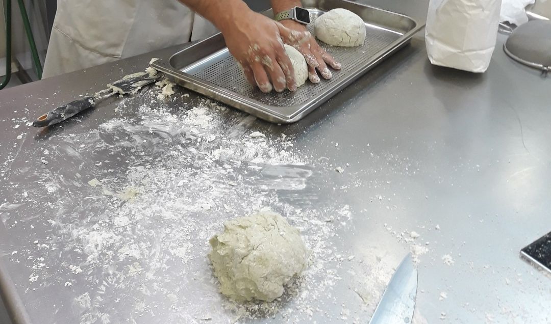Maestros panaderos albacetenses lanzan una iniciativa para reivindicar el comercio de barrio Maestros panaderos albacetenses lanzan una iniciativa para reivindicar el comercio de barrio