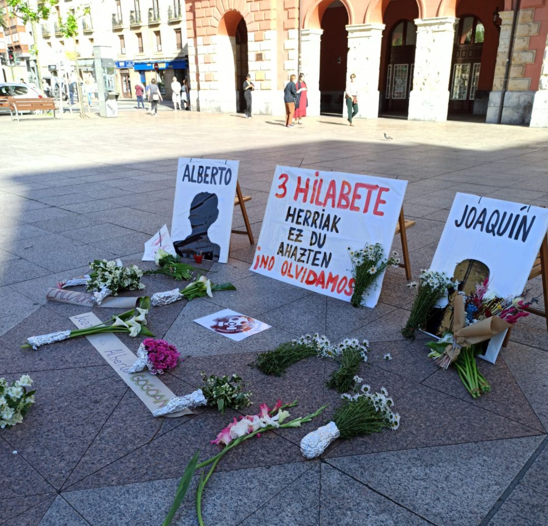 Recuerdo a los desaparecidos cuando se cumplían tres meses delderrumbe Recuerdo a los desaparecidos cuando se cumplían tres meses delderrumbe