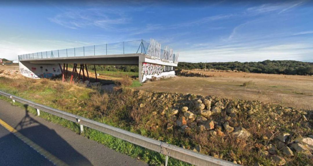 El Consell tiene justificación para demoler los puentes de la carretera general a medio construir. El Consell tiene justificación para demoler los puentes de la carretera general a medio construir.
