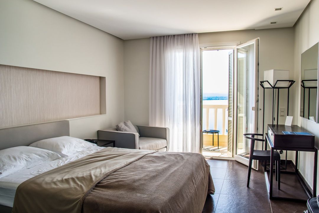 Los hoteles creen que este verano ya tendrán turistas. Los hoteles creen que este verano ya tendrán turistas.