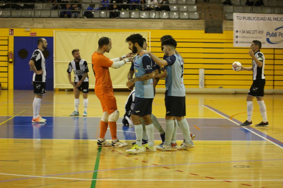 Los jugadores celestes celebrando un gol. Los jugadores celestes celebrando un gol.