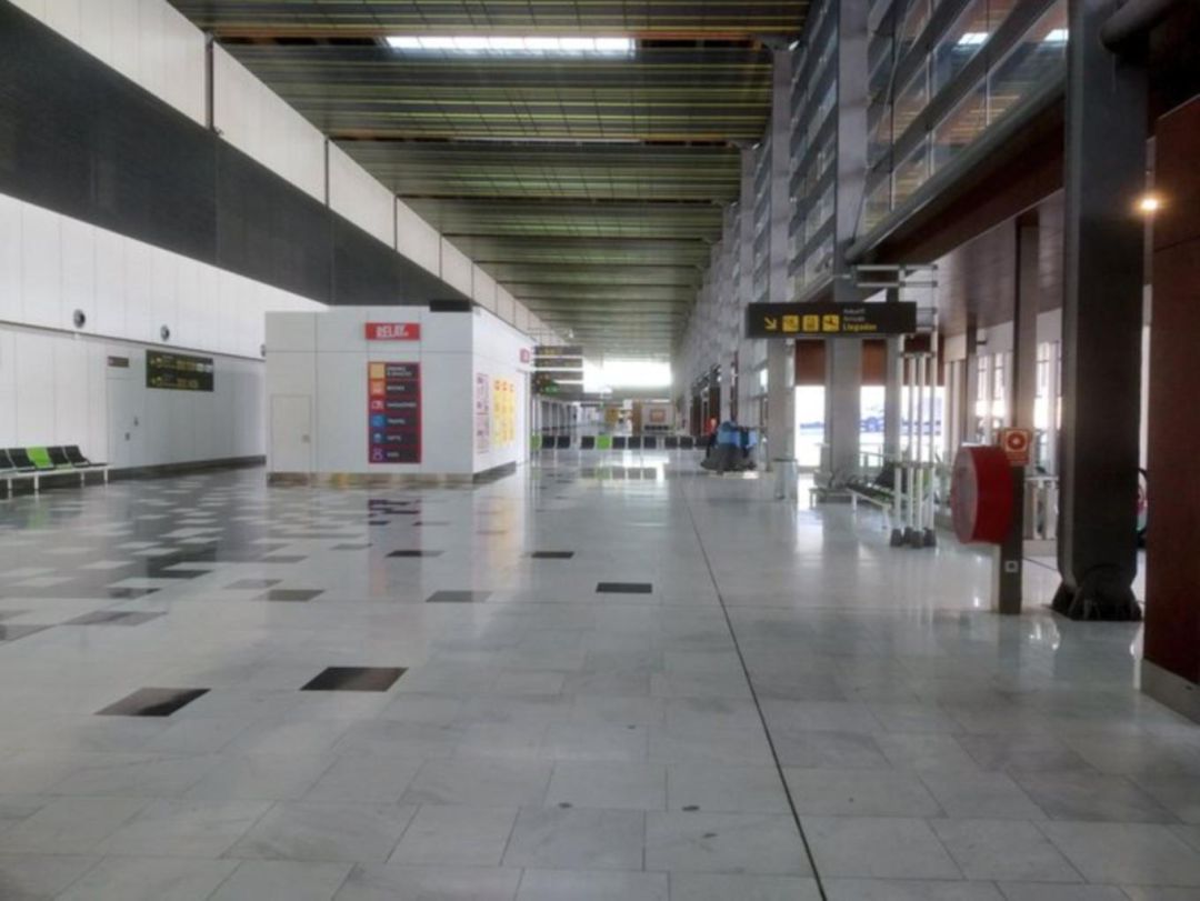 Terminal de salidas del aeropuerto de Gran Canaria Terminal de salidas del aeropuerto de Gran Canaria