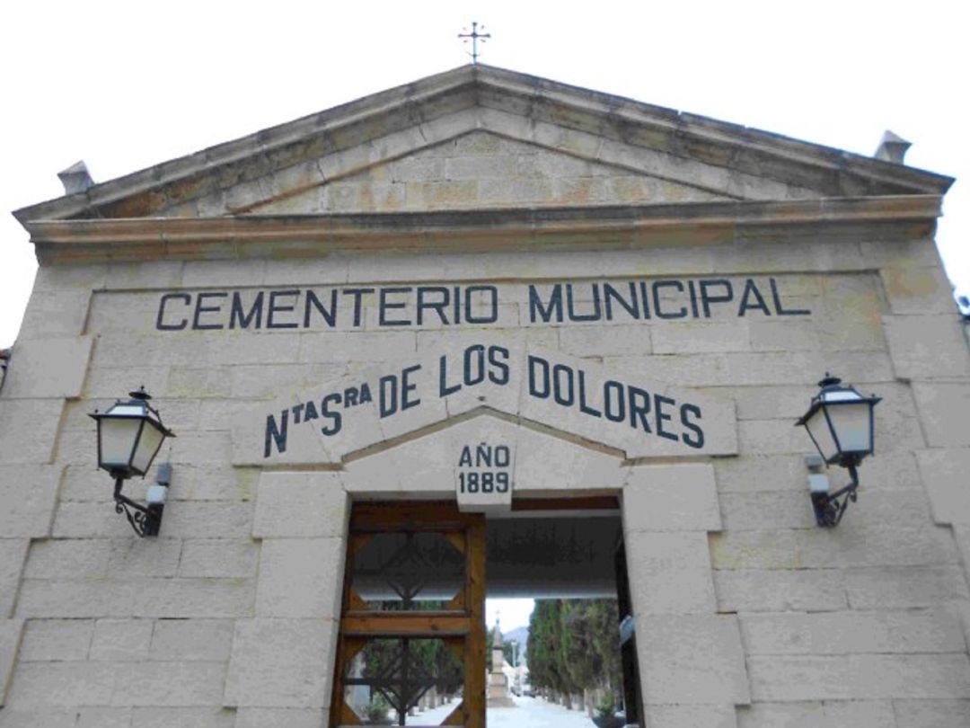 Fachada del cementerio de Crevillent Fachada del cementerio de Crevillent