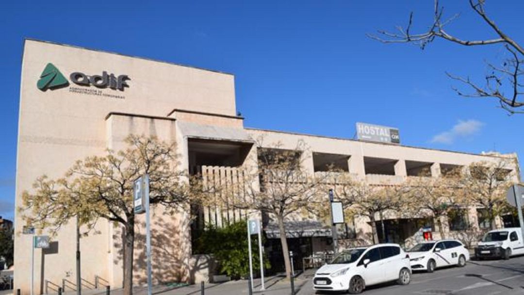 Estación de tren de Jaén. Estación de tren de Jaén.