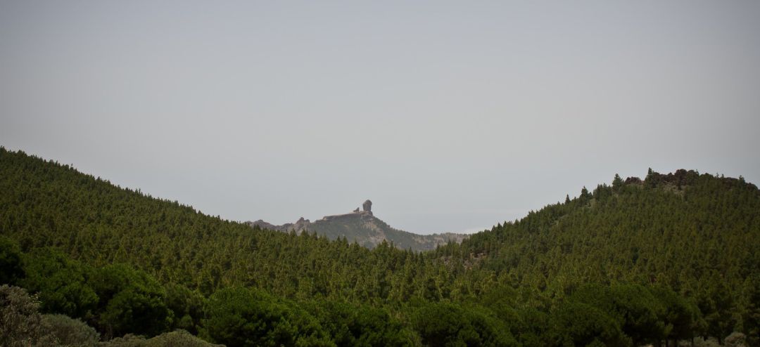 El Roque Nublo, uno de los símbolos naturales de Gran Canaria El Roque Nublo, uno de los símbolos naturales de Gran Canaria