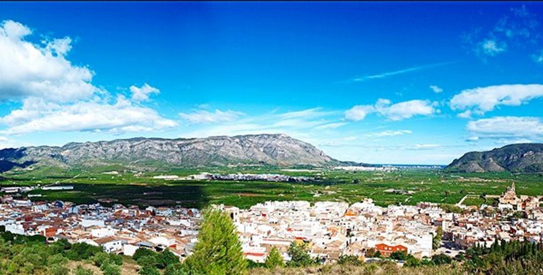 Panorámica del municipio de Simat de la Valldigna Panorámica del municipio de Simat de la Valldigna