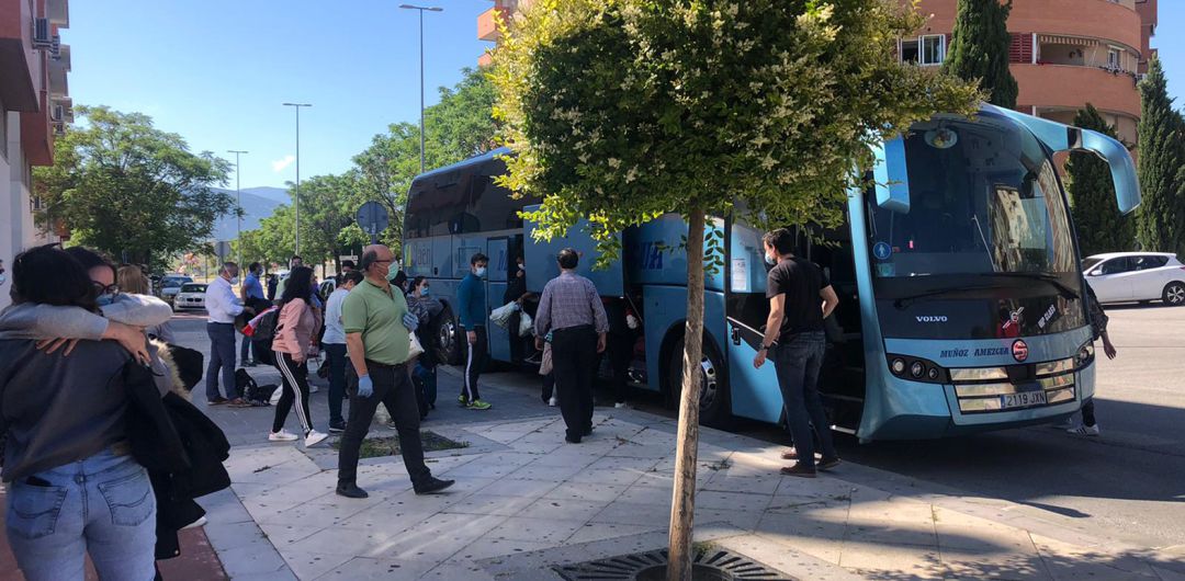 Llegada de los estudiantes a Jaén. Llegada de los estudiantes a Jaén.