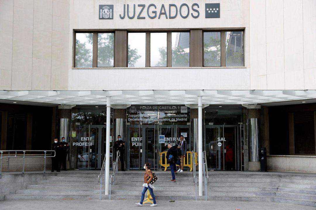Vista de la entrada a los Juzgados de Plaza Castilla en Madrid, este mayo. Vista de la entrada a los Juzgados de Plaza Castilla en Madrid, este mayo.