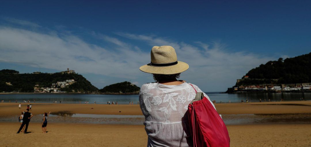 La playa de la Concha se cerrará con marea alta La playa de la Concha se cerrará con marea alta
