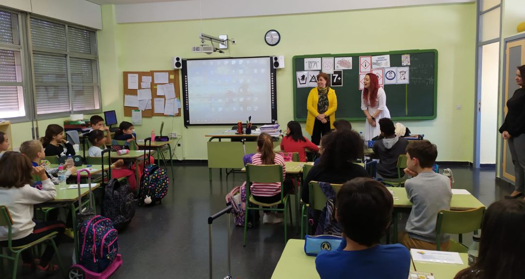Aula de un colegio público en Alcalá de Henares Aula de un colegio público en Alcalá de Henares