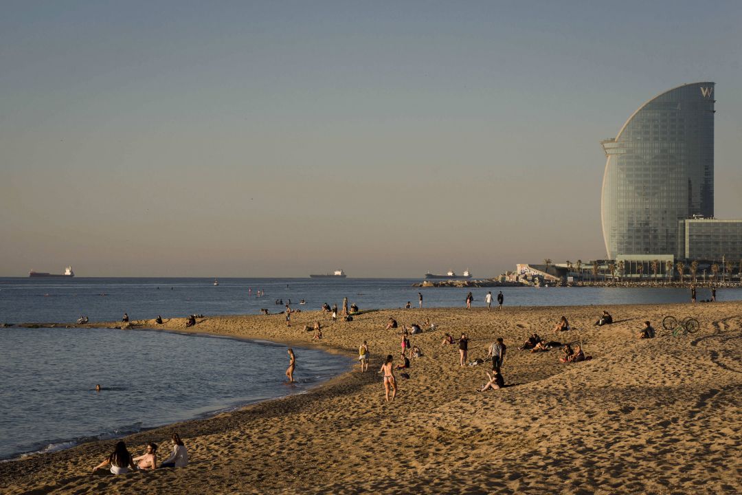 Playa de la Barceloneta Playa de la Barceloneta