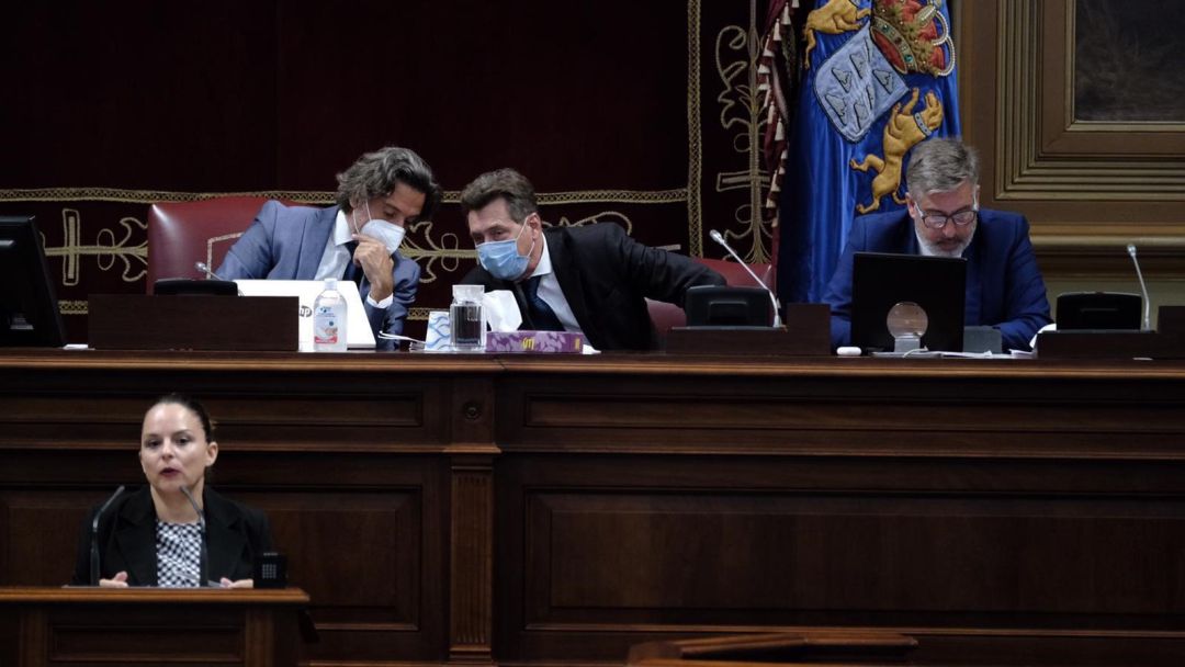 Pleno del Parlamento de Canarias Pleno del Parlamento de Canarias