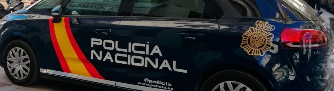 Automóvil de la policía nacional Automóvil de la policía nacional