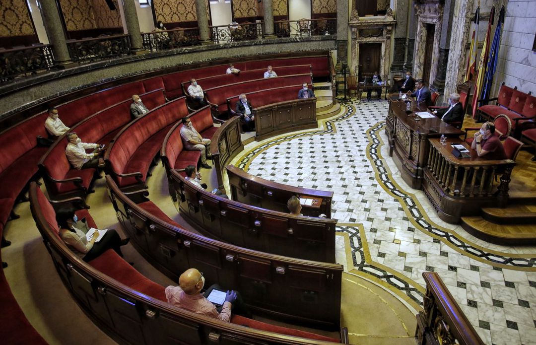 El pasado 11 de mayo se celebró un pleno extraordinario para aprobar la creación de la comisión para la reconstrucción de la ciudad tras la crisis del coronavirus. El pasado 11 de mayo se celebró un pleno extraordinario para aprobar la creación de la comisión para la reconstrucción de la ciudad tras la crisis del coronavirus.