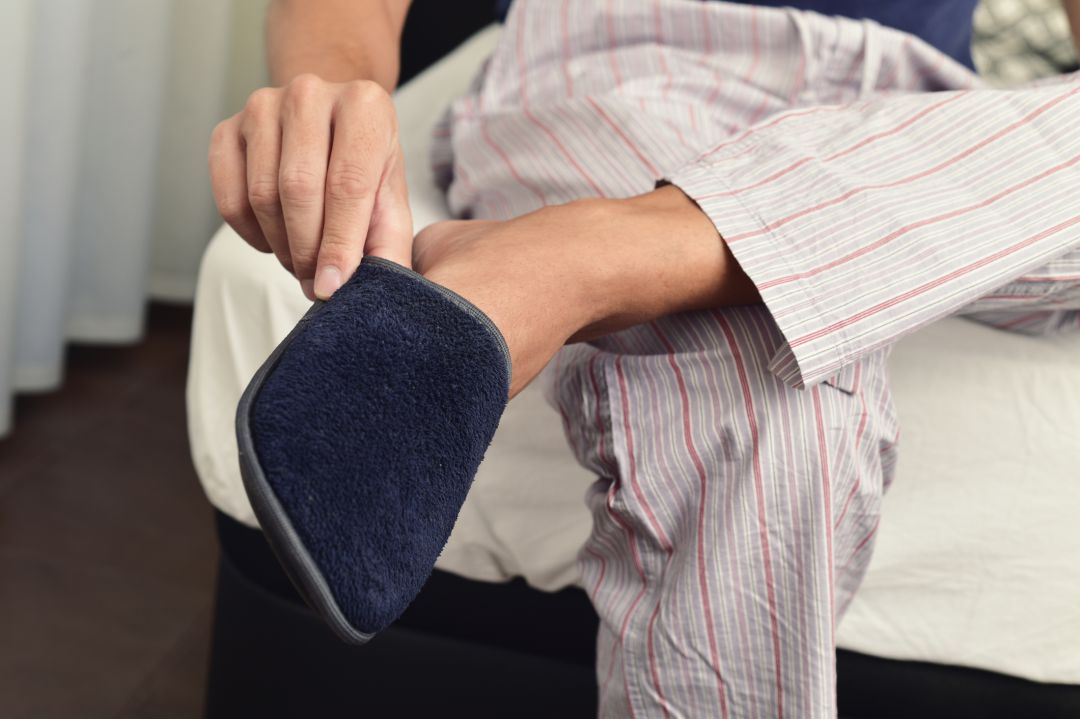 El abuso de zapatillas de ir por casa y el deporte en el hogar, principales causas de problemas de pie en la cuarentena El abuso de zapatillas de ir por casa y el deporte en el hogar, principales causas de problemas de pie en la cuarentena