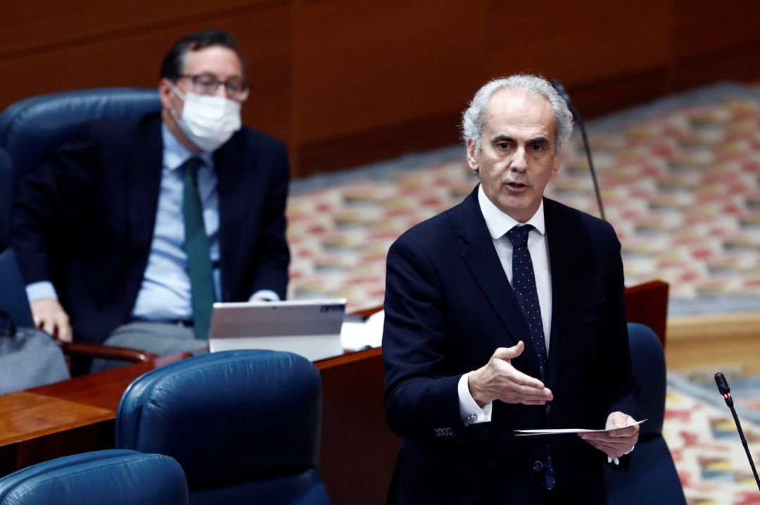 El consejero de Sanidad, Enrique Ruiz Escudero, durante su intervención este martes en la sesión de control al ejecutivo regional en la Asamblea de Madrid. El consejero de Sanidad, Enrique Ruiz Escudero, durante su intervención este martes en la sesión de control al ejecutivo regional en la Asamblea de Madrid.