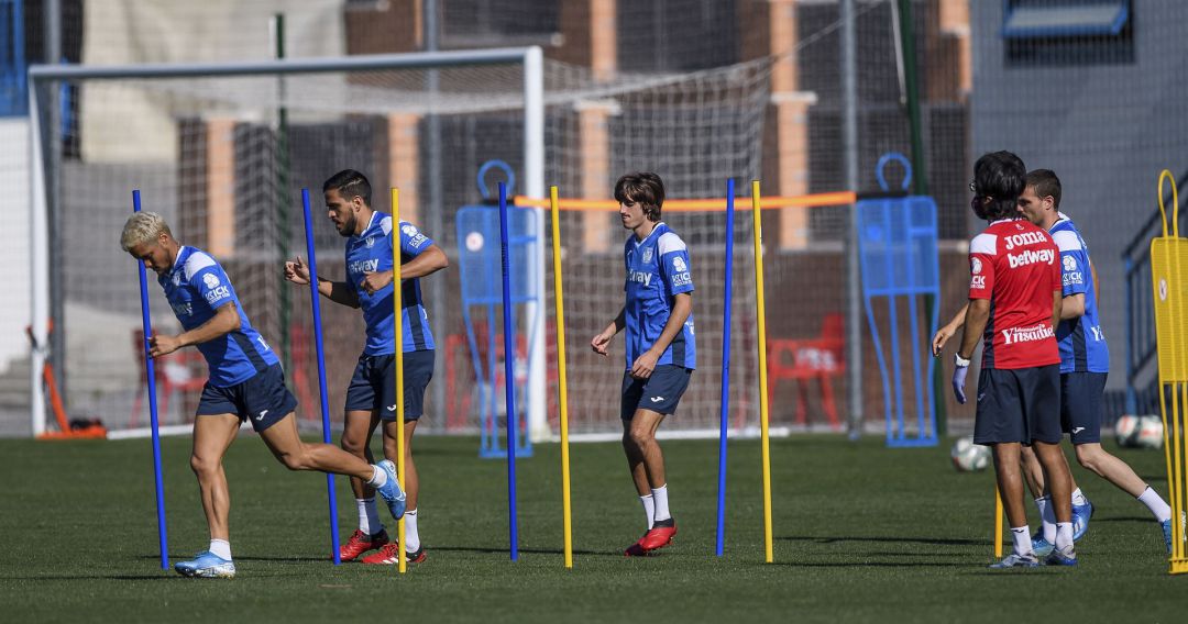 'Recio', en el centro, durante uno de los entrenamientos esta semana 'Recio', en el centro, durante uno de los entrenamientos esta semana