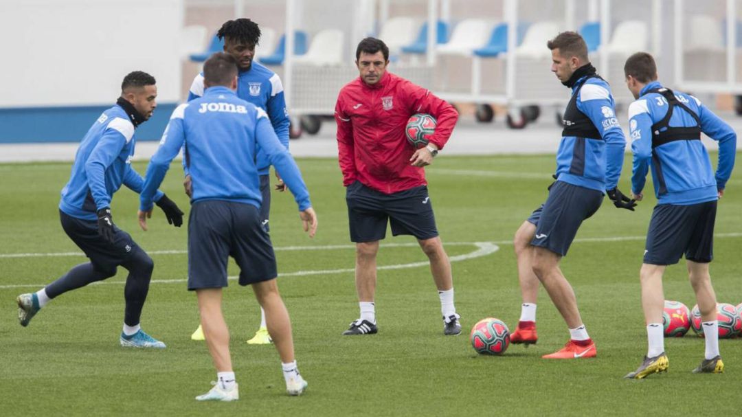 Cembranos abandona el Leganés tras llegar al primer equipo durante la presente campaña Cembranos abandona el Leganés tras llegar al primer equipo durante la presente campaña
