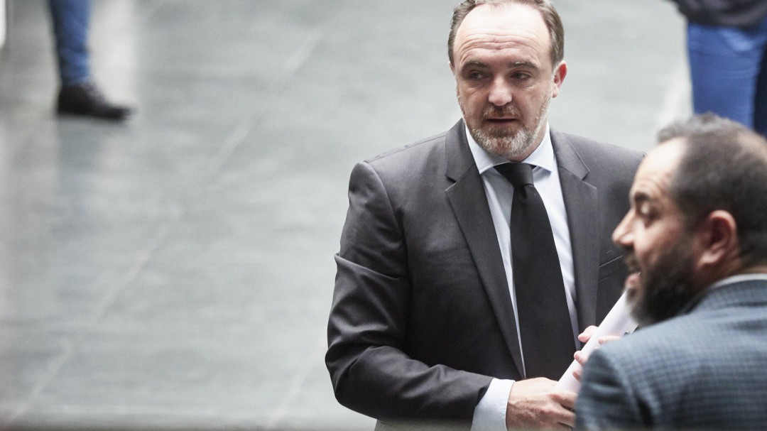El Gobierno de Navarra habla de "reorientar partidas" y no de recortes
