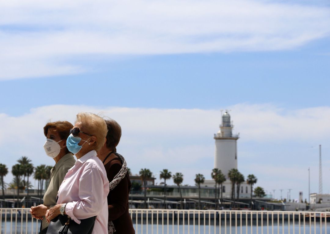 Mujeres pasean por el Muelle durante la Fase 1 en Málaga a 20 de mayo del 2020
20 MAYO 2020
Mujeres pasean por el Muelle durante la Fase 1 en Málaga a 20 de mayo del 2020
20 MAYO 2020