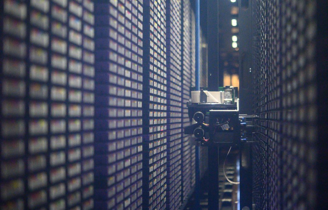 Foto de archivo de un superordenador. Foto de archivo de un superordenador.