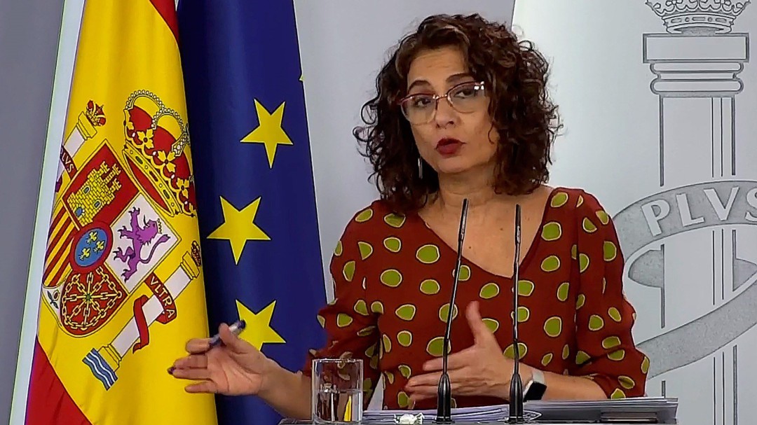 Montero justifica el pacto con Bildu y dice que el Gobierno se ha sentido solo