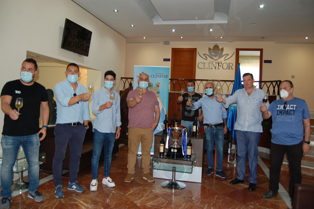 La Clínica Clinfor acogió la rueda de prensa del Xerez CD La Clínica Clinfor acogió la rueda de prensa del Xerez CD