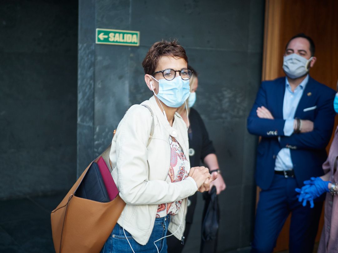 La presidenta del Gobierno de Navarra, María Chivite, a su llegada al Parlamento de Navarra La presidenta del Gobierno de Navarra, María Chivite, a su llegada al Parlamento de Navarra