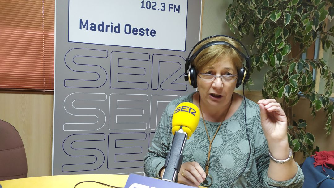 Foto de archivo de la psicóloga Victoria Jiménez en los estudios de SER Madrid Oeste Foto de archivo de la psicóloga Victoria Jiménez en los estudios de SER Madrid Oeste